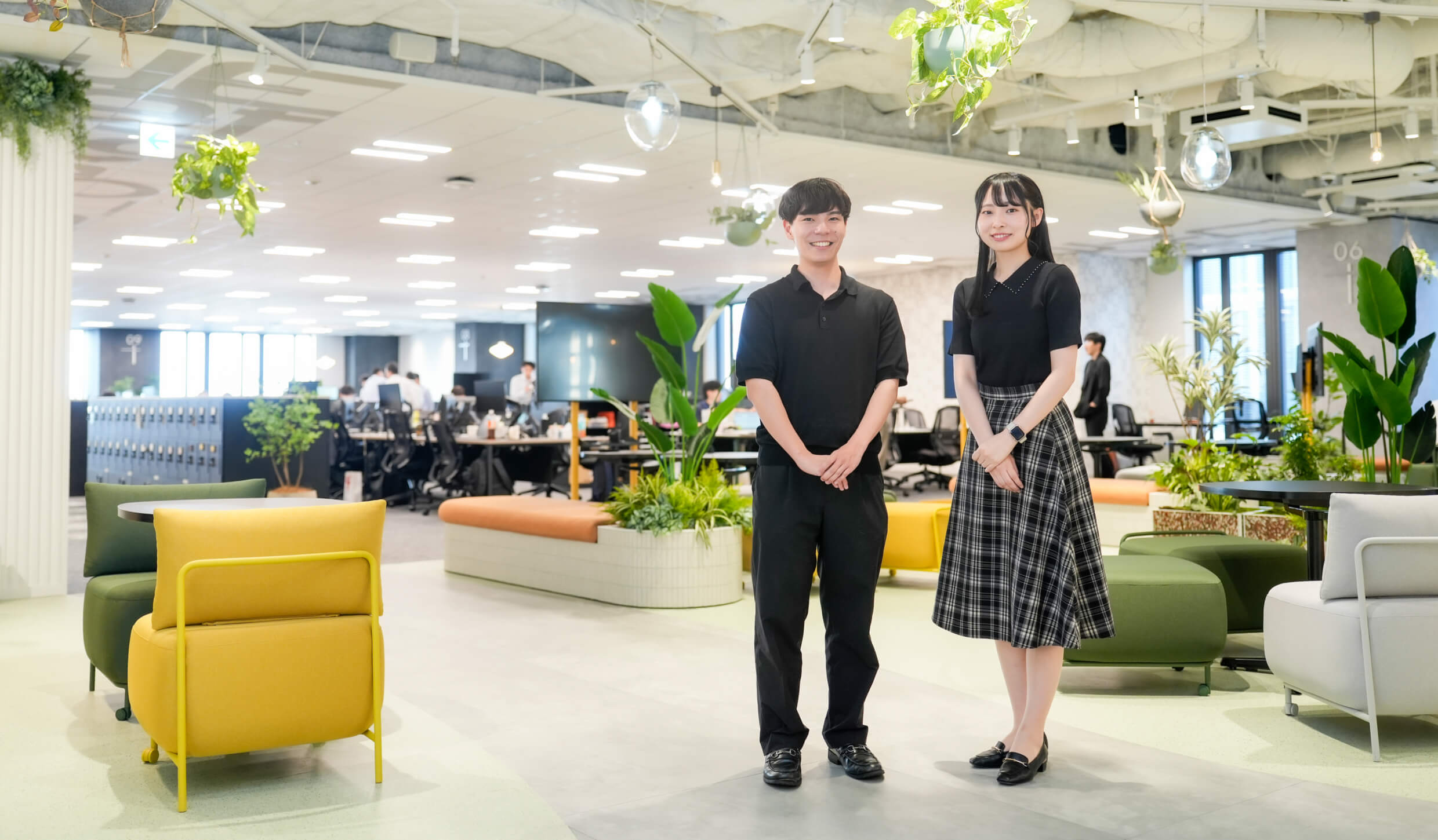 西鉄の本社＆働き方が進化！福岡天神「ワンビル」の新オフィス若手社員の1日を追う