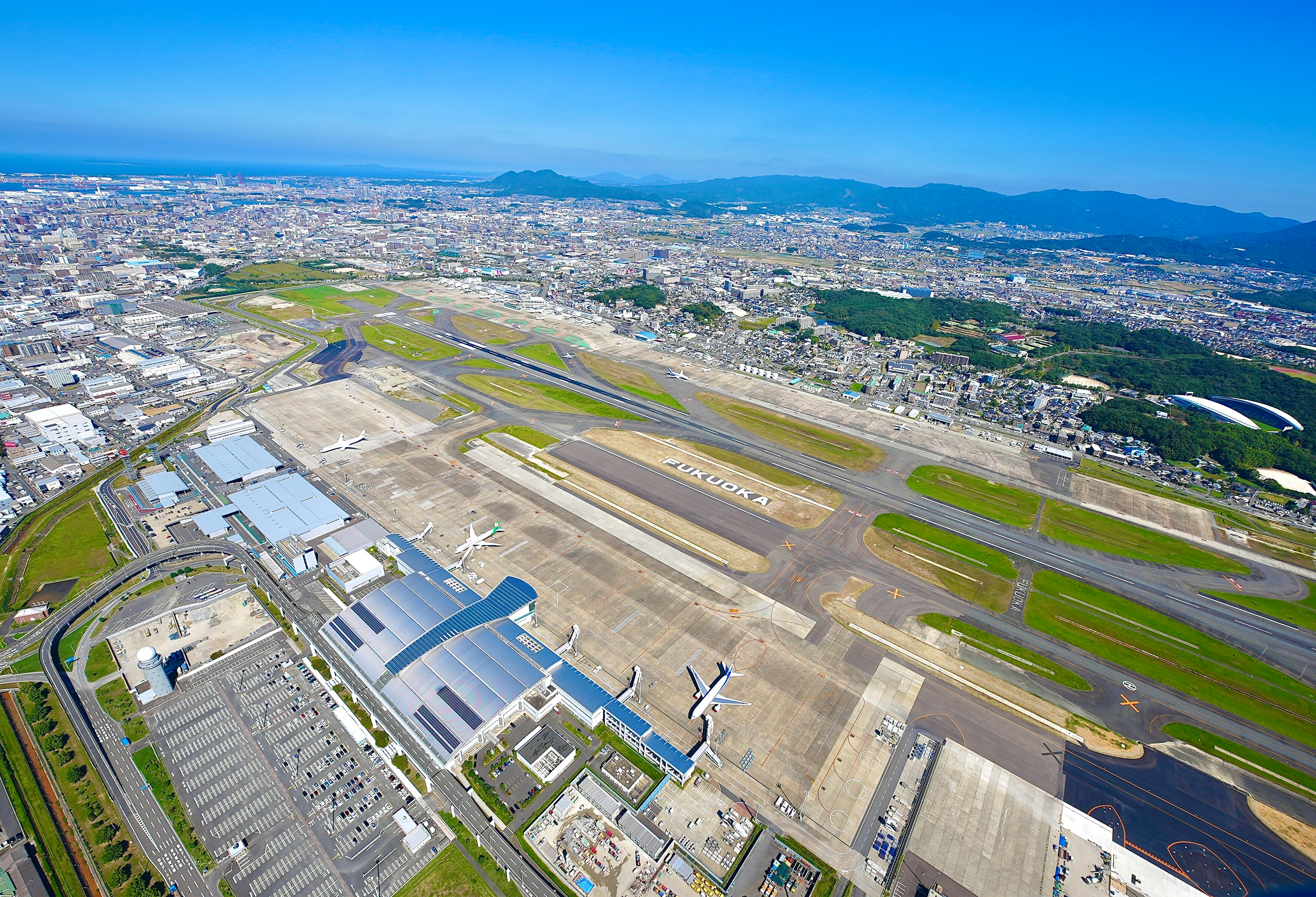 福岡空港が一つの“街”になっていく――。30年先の未来図までを徹底取材！