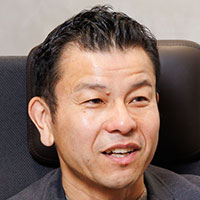 穴田さん